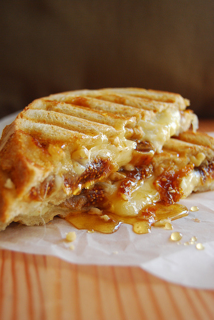 Grilled Fig & Cheese Sandwich
