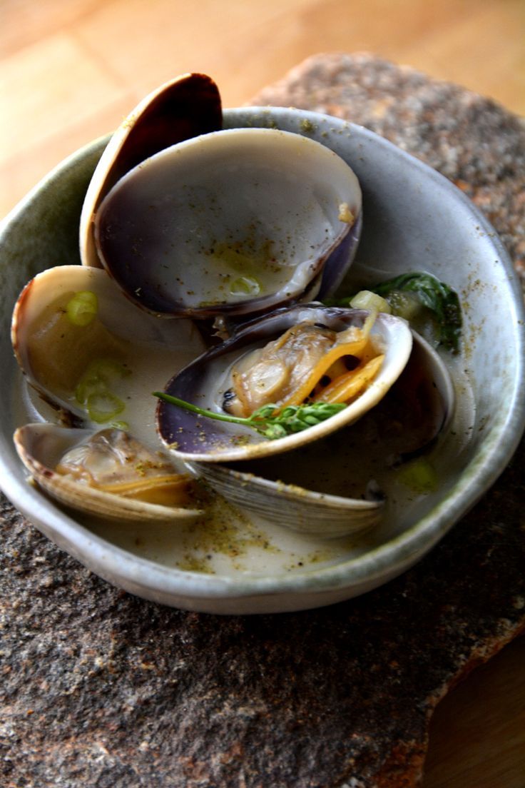 Clams Cooked in Beer & Cream